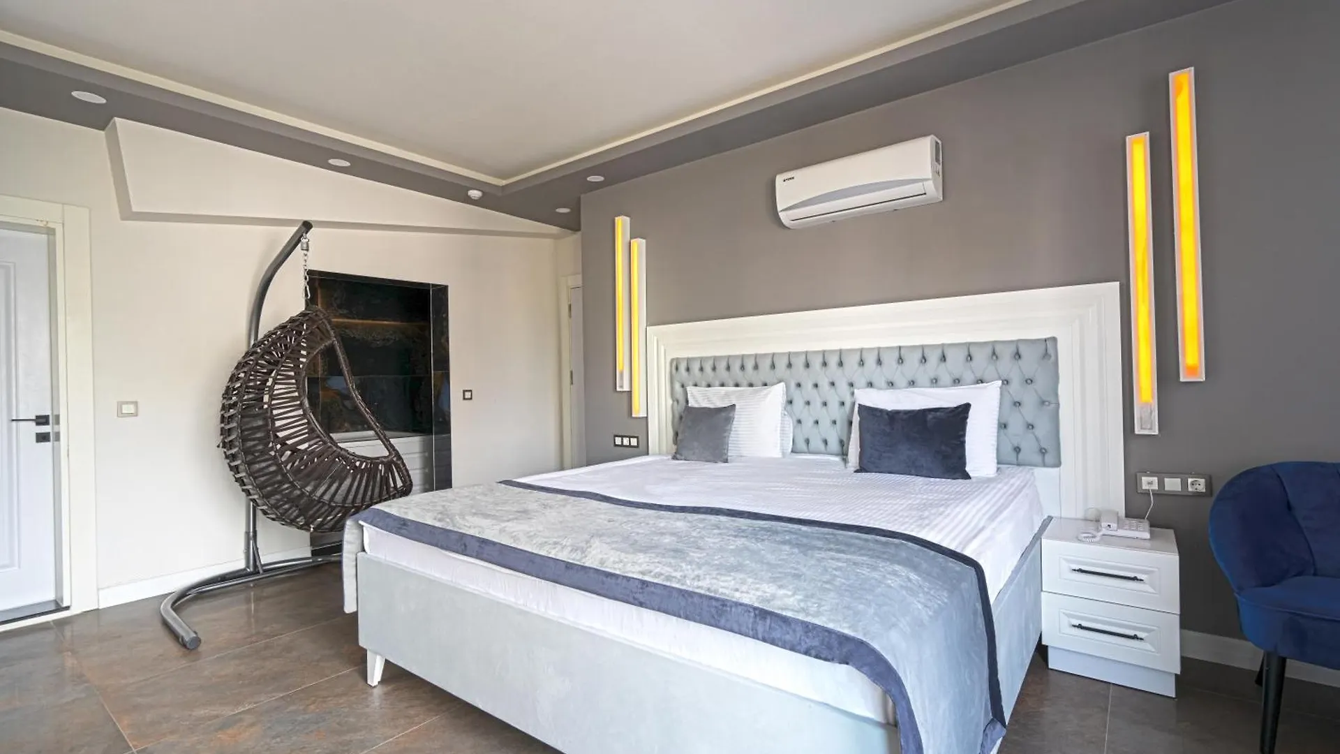 Mira Hotel Анталья